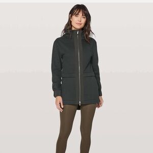 Lululemon Light as Warmth size 4 Women's Black Jacket